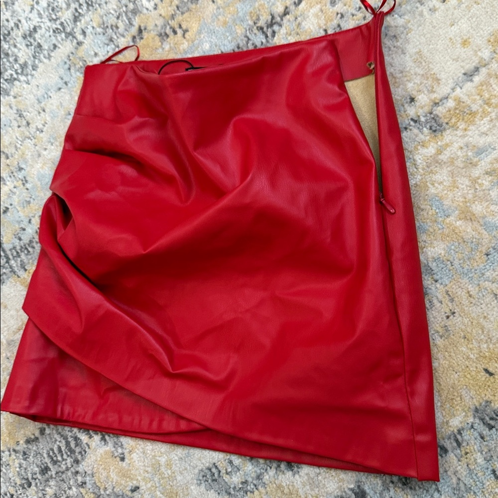 ZARA Faux Leather Red Mini Skirt, NWT - Picture 4 of 5